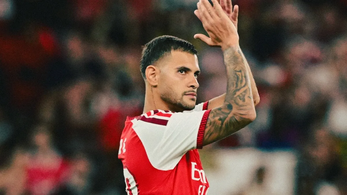 Bruno Guimarães marca pênalti pelo Arsenal após erro na Copa do Mundo