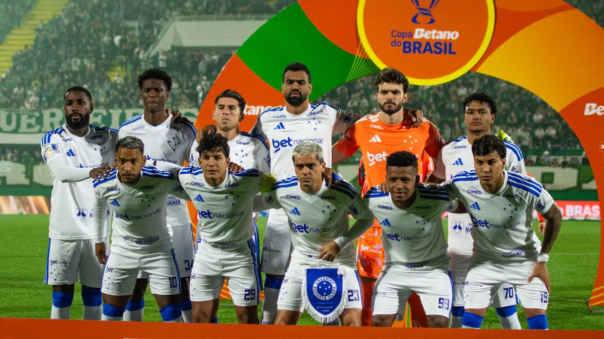 Cruzeiro: Artur Jorge explica uso de Villalba na lateral esquerda