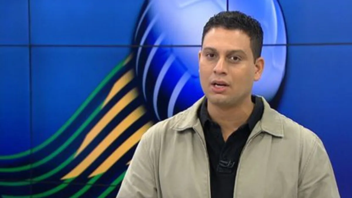 Ex-apresentador da Globo Darino Sena é socorrido pelo Samu em Salvador