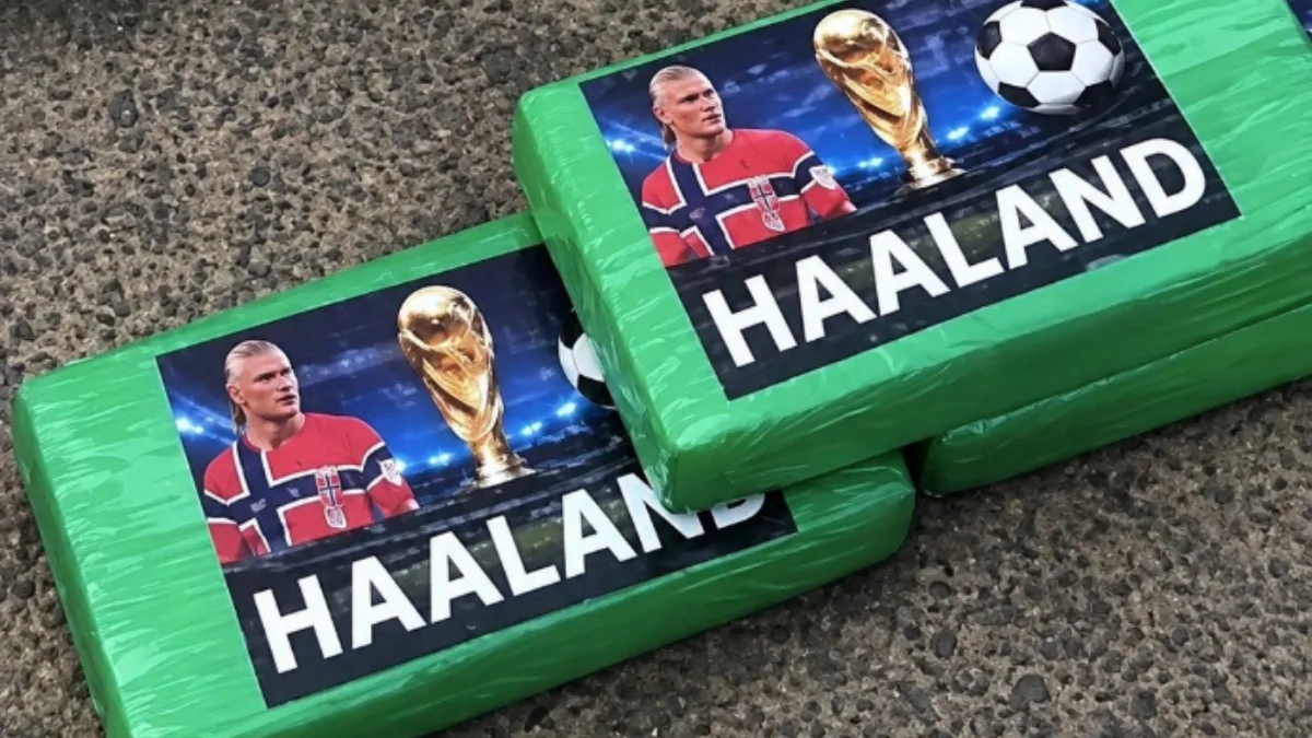 Apreensão de drogas no Equador intercepta 370 kg de entorpecentes com rosto de Haaland